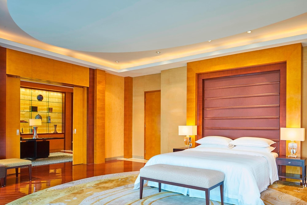 Room, 1 King Bed, Balcony, Sea View
