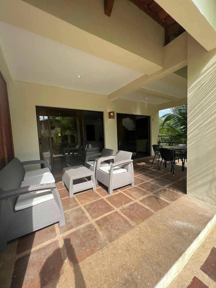Exclusive Apartment, 2 Bedrooms, Kitchen, Ocean View photo 2