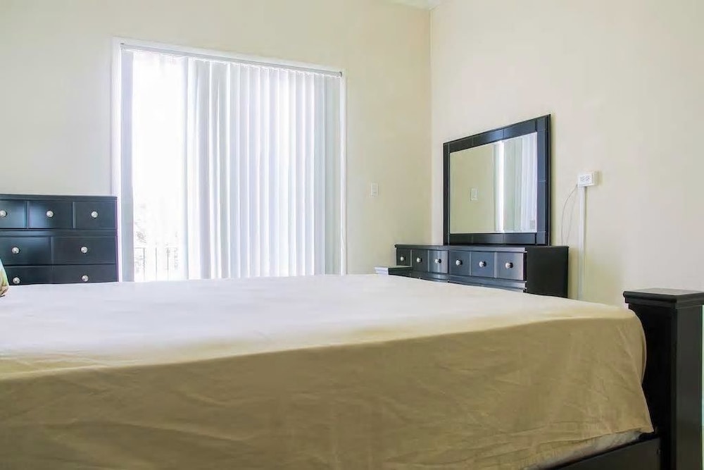Apartment, 2 Queen Beds, Pool Access, Mountain View photo 2