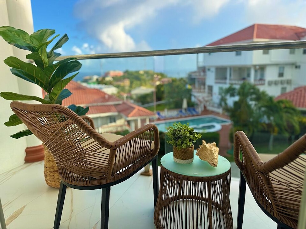 Classic Deluxe Ocean View photo 2