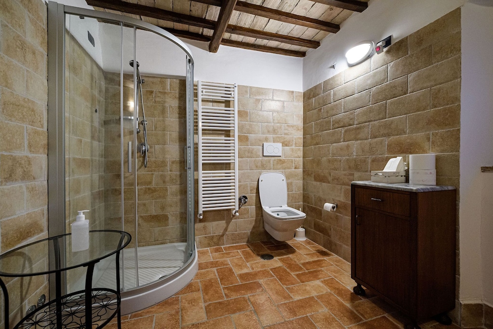 Basic Double Room - Photo 3