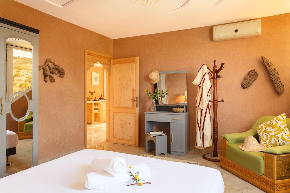 Deluxe Studio Suite photo 2