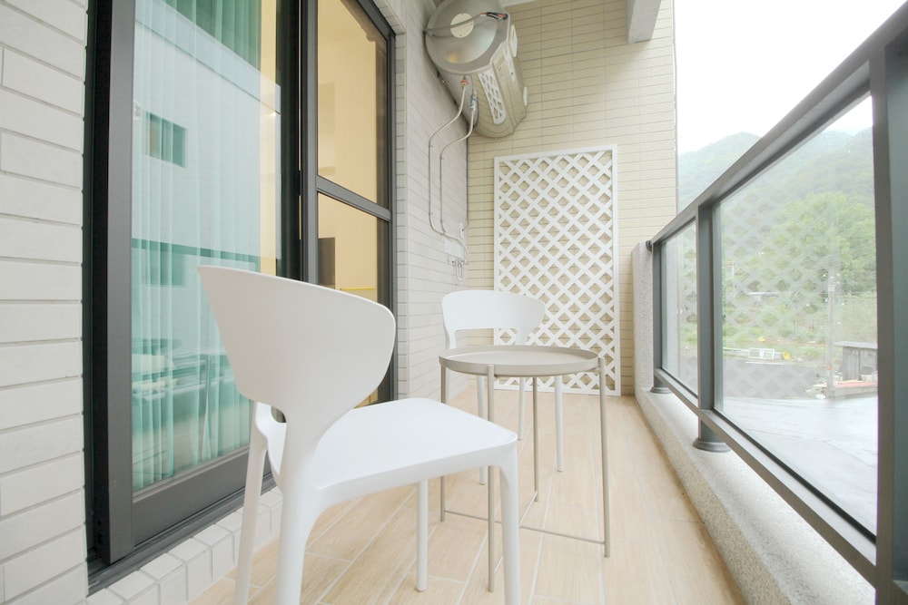 Comfort Room, Balcony photo 2