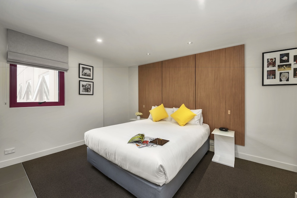 Deluxe Studio Apartment photo 1