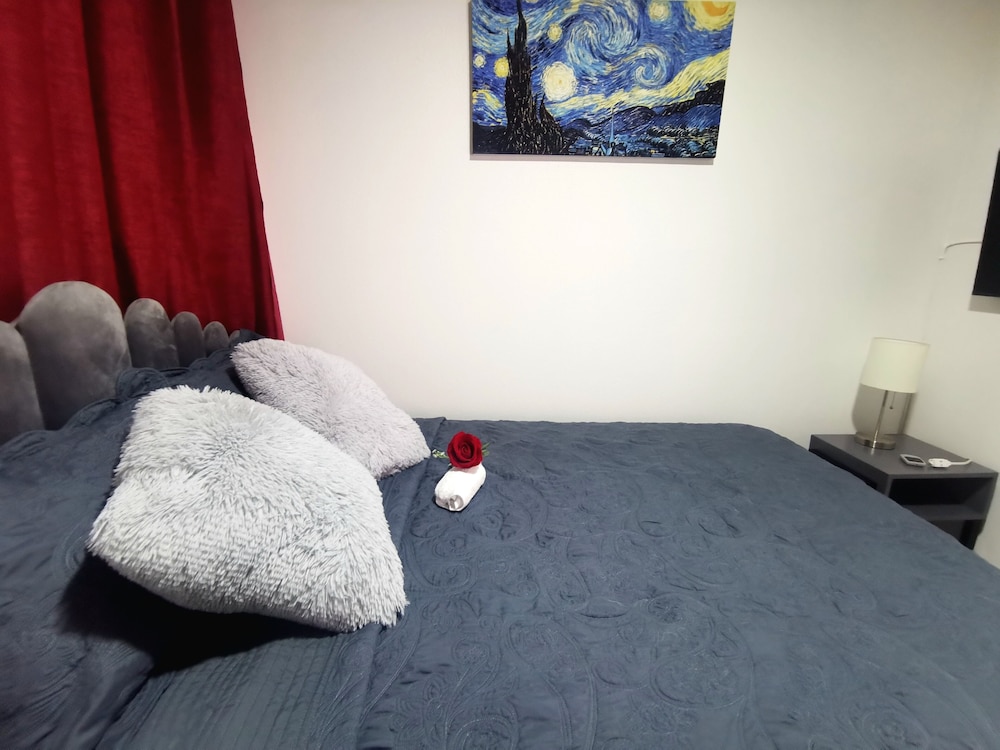 Basic Townhome, 2 Bedrooms, Accessible photo 1