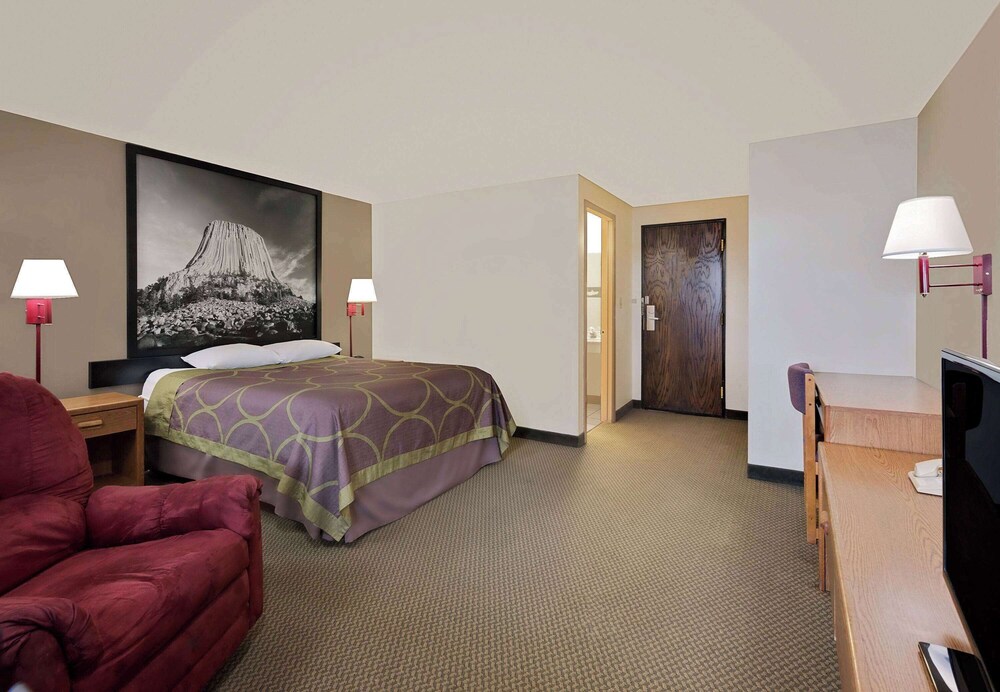 Standard Room, 1 Queen Bed