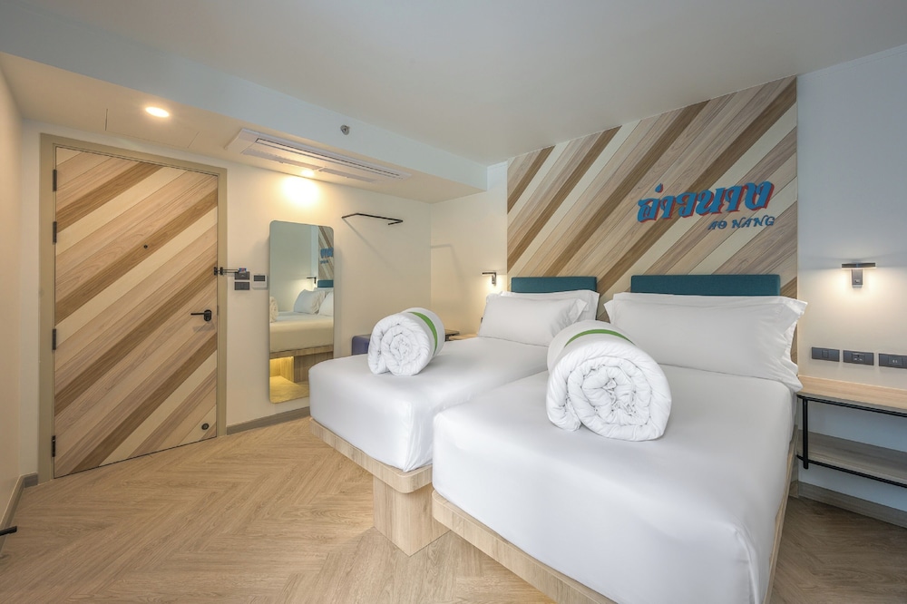Room, 2 Twin Beds (COSI) - Photo 2