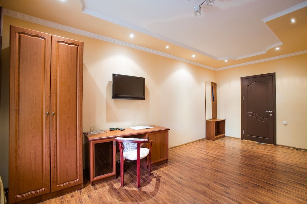 Standard Triple Room photo 3