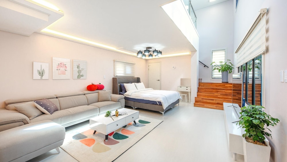 Basic Room, 1 Bedroom (Haneul)