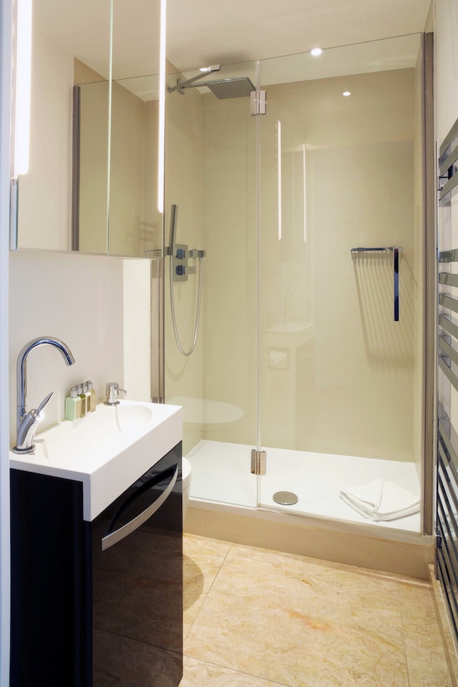 Deluxe Apartment, 2 Bedrooms, City View photo 3