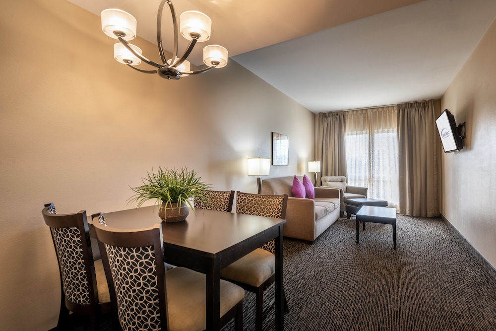 Legacy 2 Room Suite Accessible - Photo 1