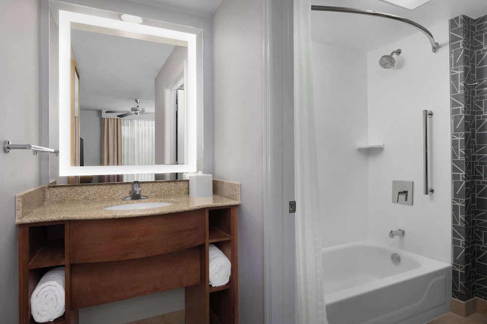 Suite, 2 Queen Beds - Photo 5