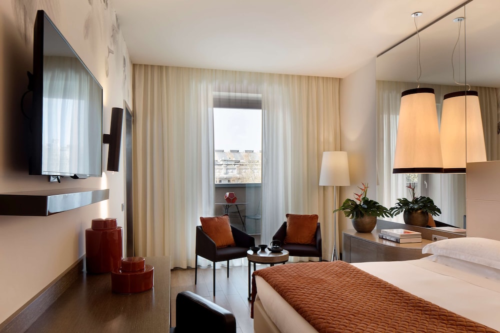 Deluxe Double Room, Terrace, City View photo 2
