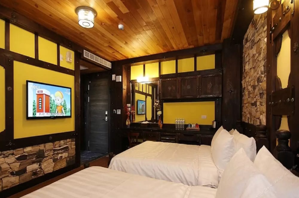 Quadruple Room, 2 Double Beds photo 3