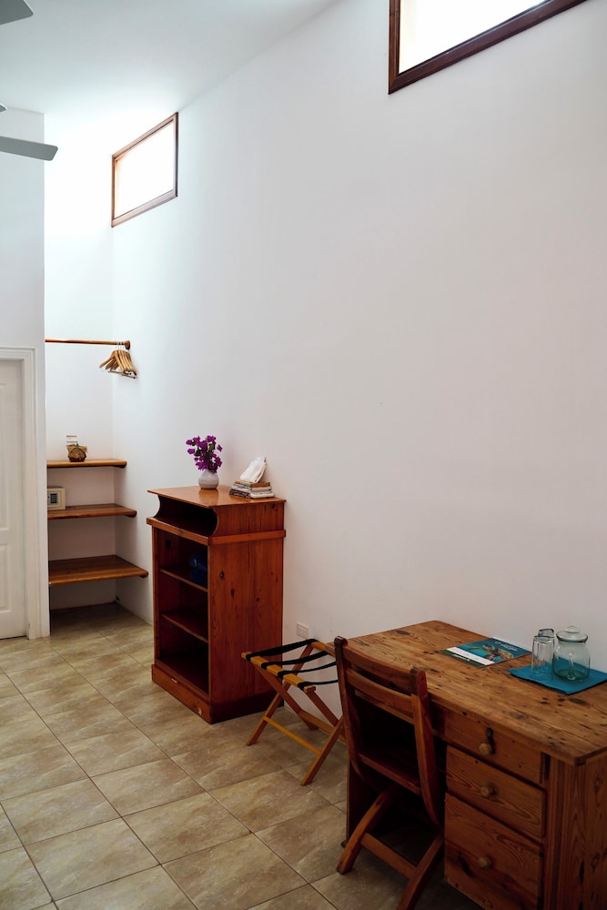 Standard Room photo 2