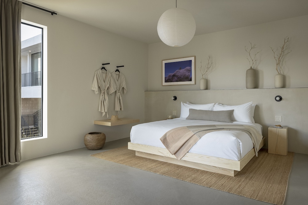 Design Suite, 2 Bedrooms (Zen Garden)
