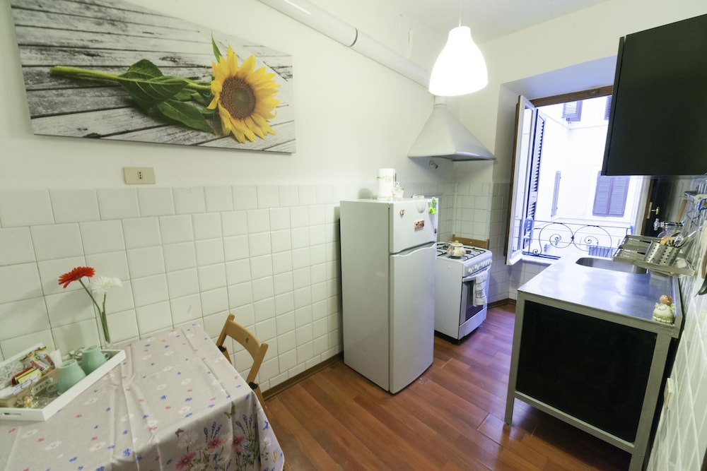 Apartment photo 3