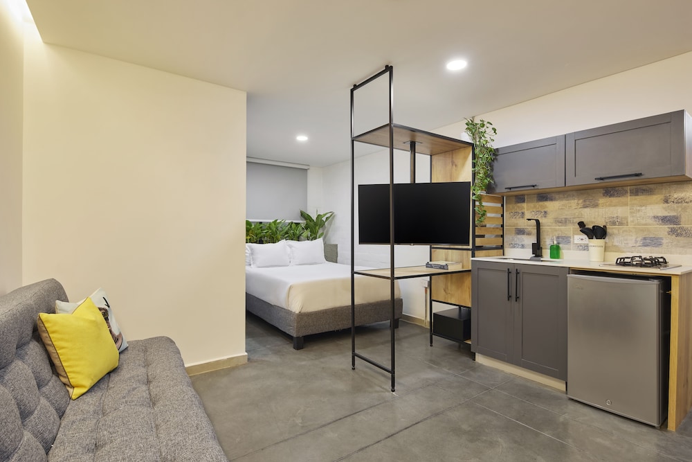 Superior Studio Suite photo 3