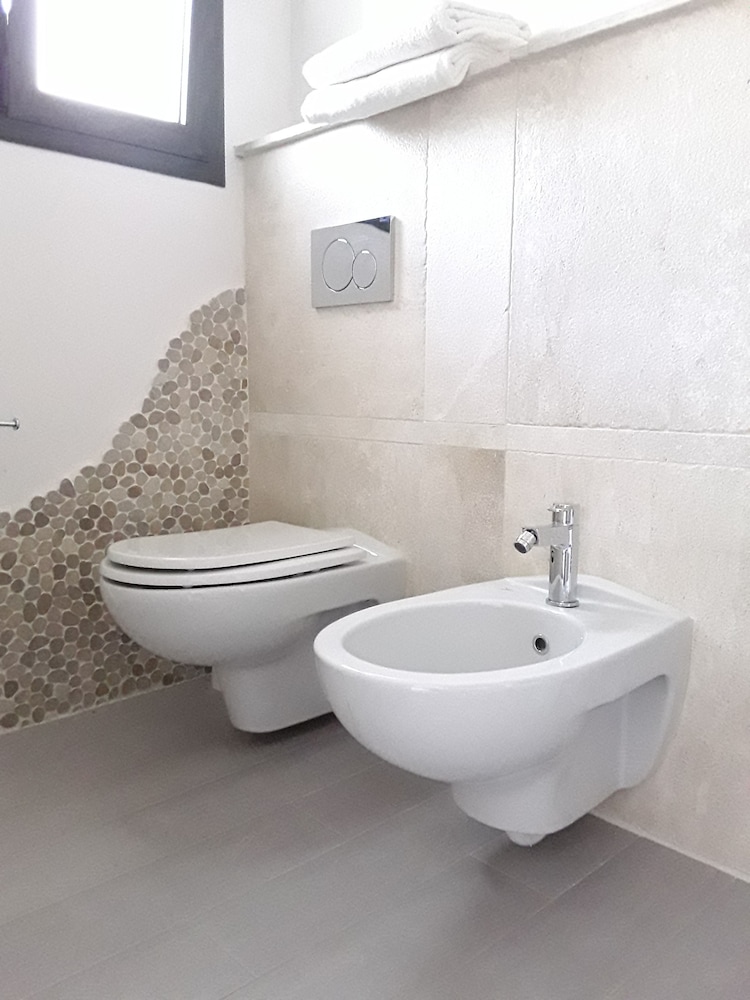 Double or Twin Room, Private Bathroom photo 2