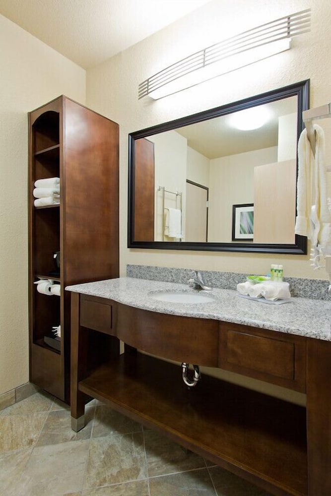 Standard Queen Room with Two Queen Beds - Communications and Mobility Accessible