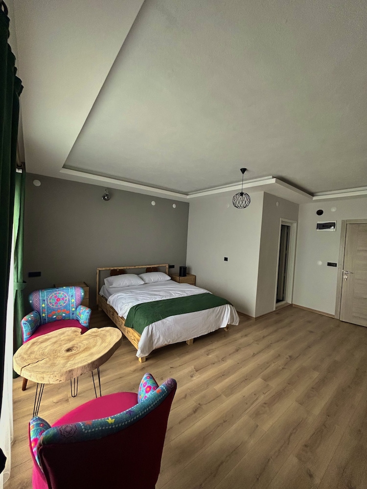 Luxury Room, 1 Bedroom, Mountain View photo 3