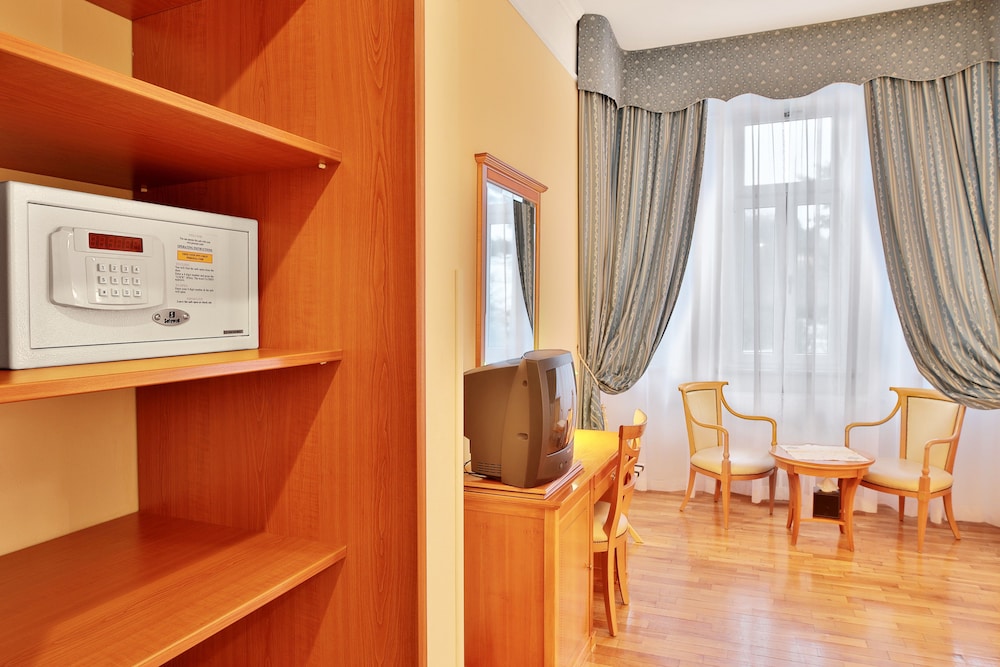 Superior Double Room - Photo 2