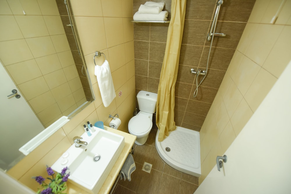 Standard Double Room Single Use, Pool View - Photo 4