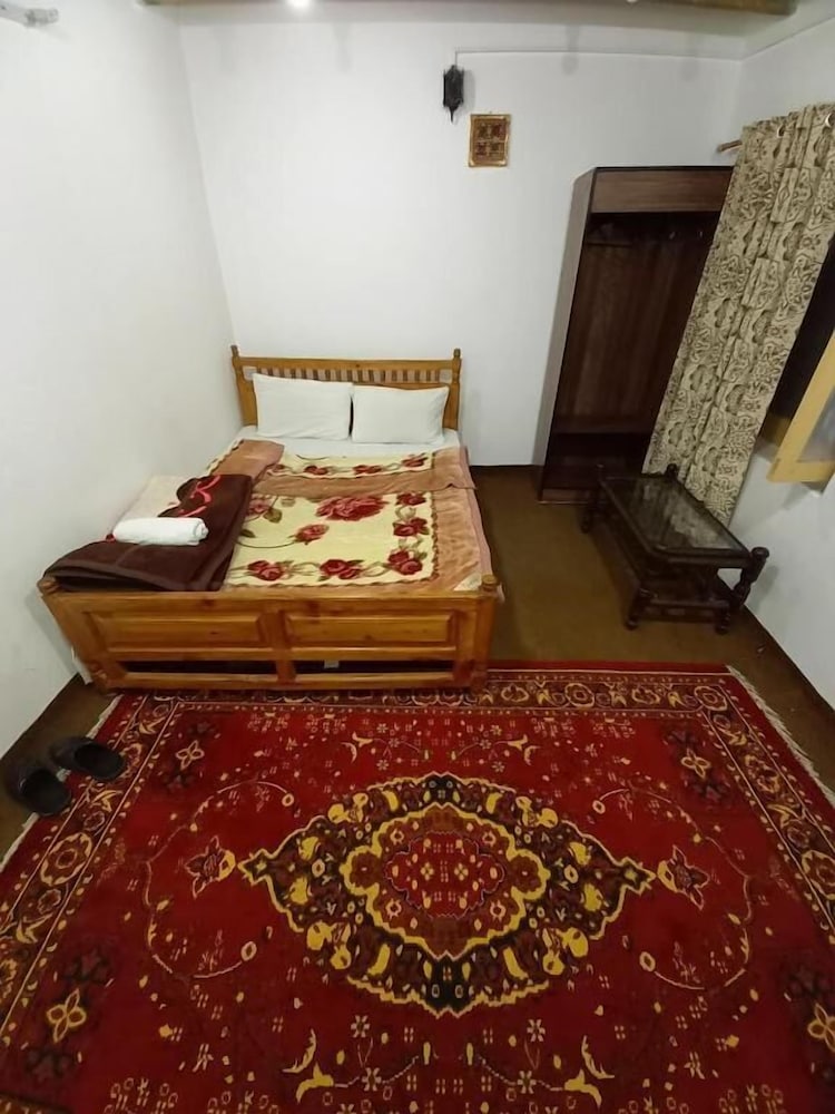 Standard Double Room - Photo 4