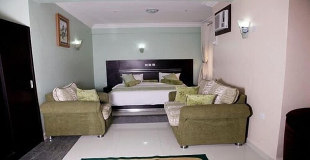Diplomatic Suite photo 1