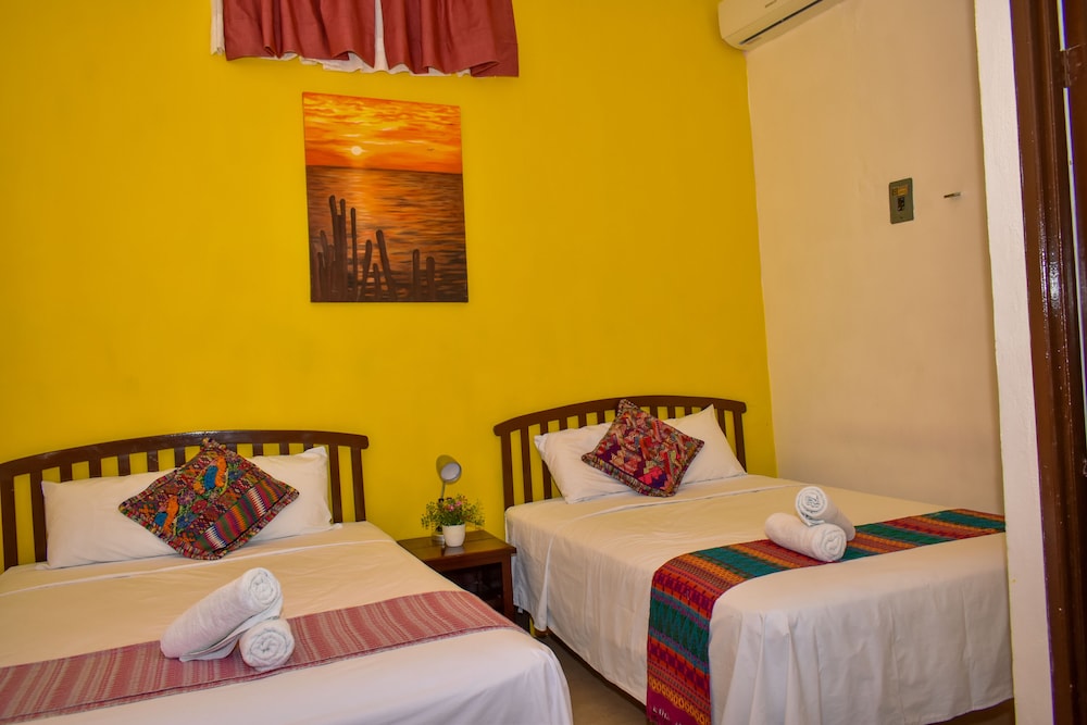 Basic Double Room, 2 Double Beds photo 2