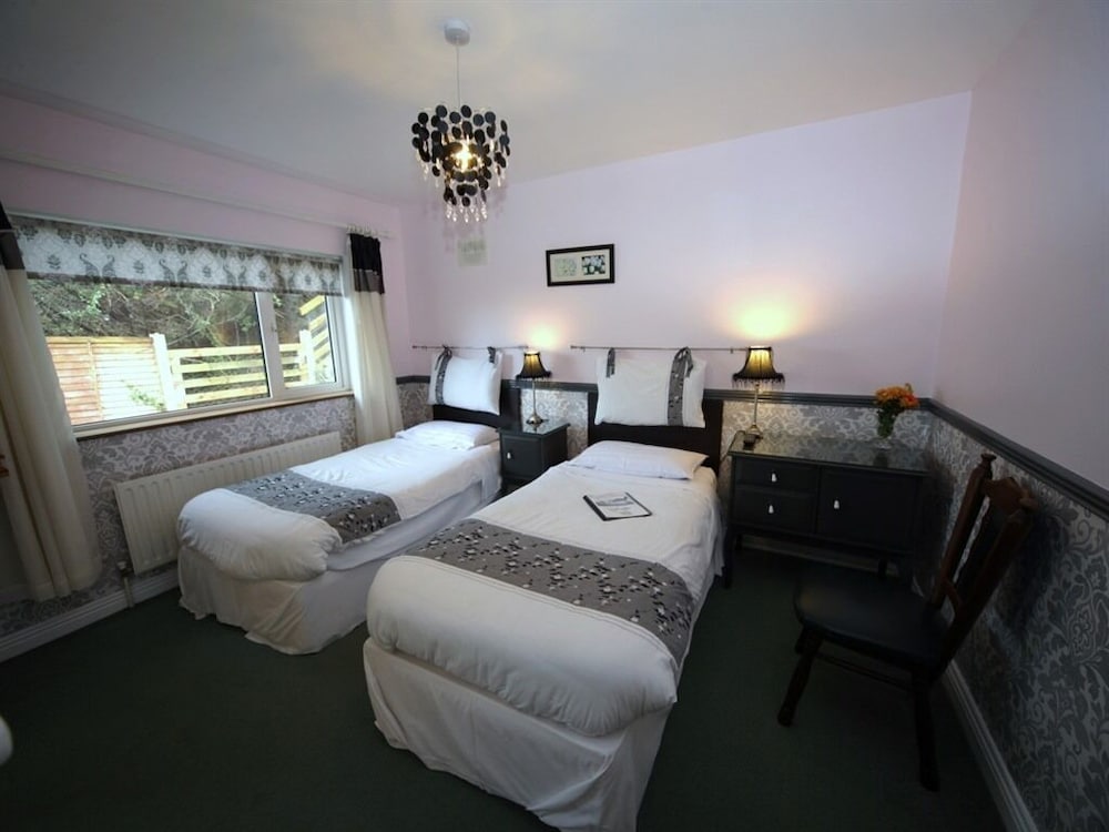Twin Room, Ensuite