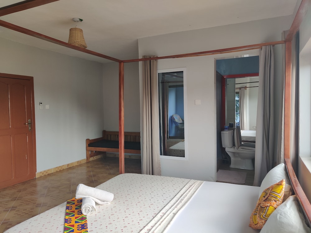 Suite, 1 King Bed, Sea View