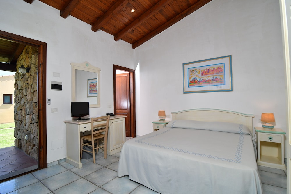 Economy Double or Twin Room photo 1