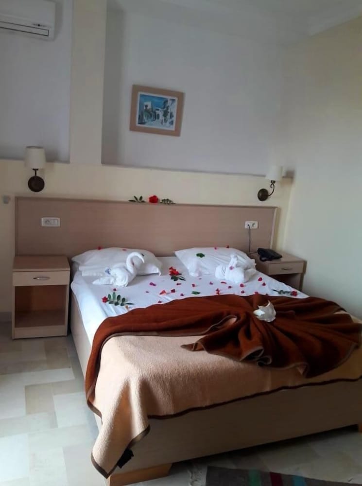 Double Room - Photo 1