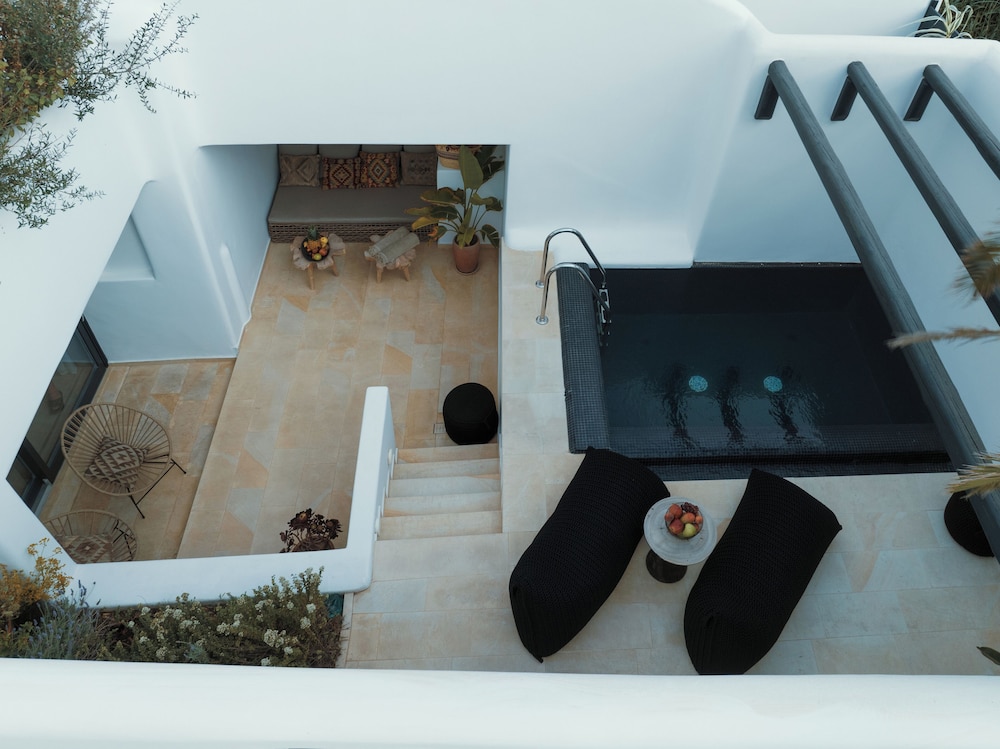 Family Suite, 2 Bedrooms, Private Pool - Photo 5