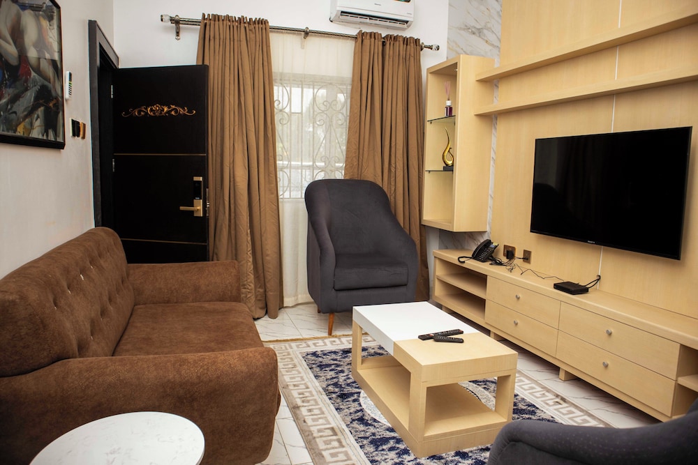 Deluxe Apartment