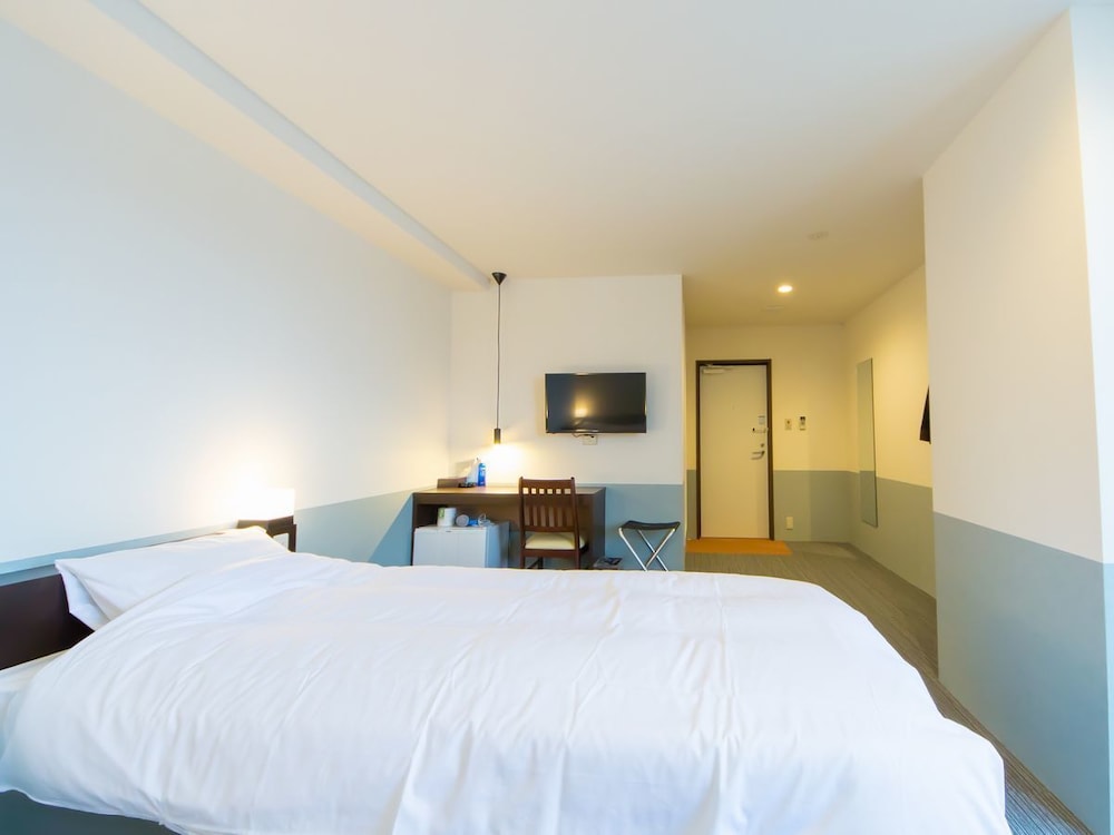 Double Room, Non Smoking - Photo 4