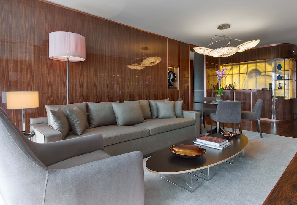 Suite, 1 Bedroom thumbnail 6