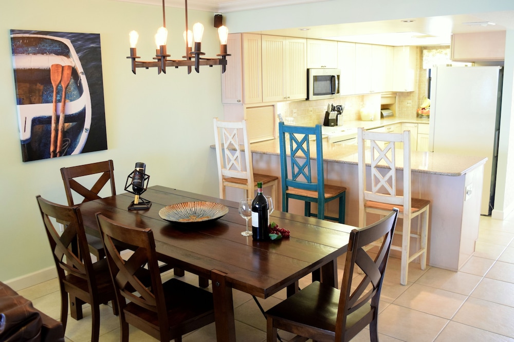 Condo, 3 Bedrooms, Oceanfront photo 3