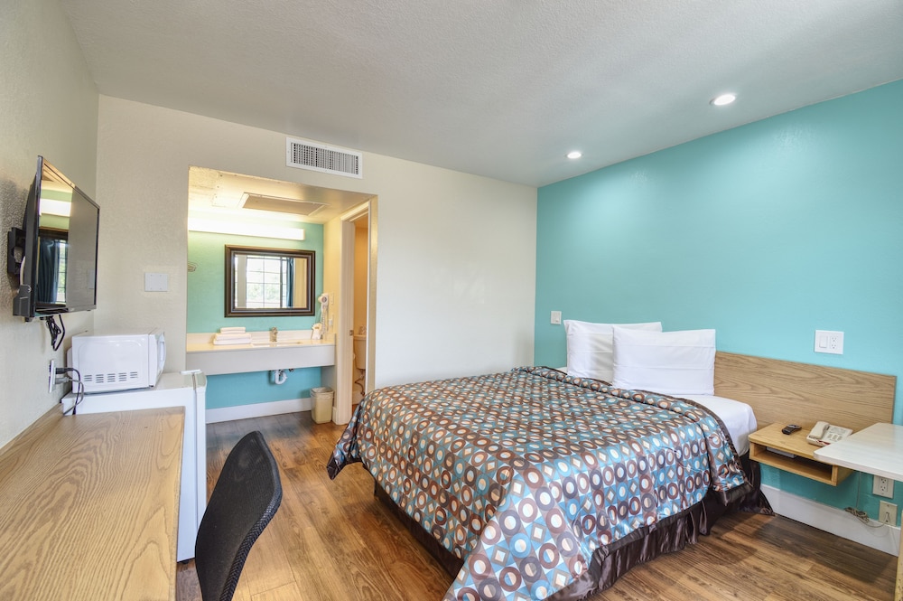 Standard Room photo 3
