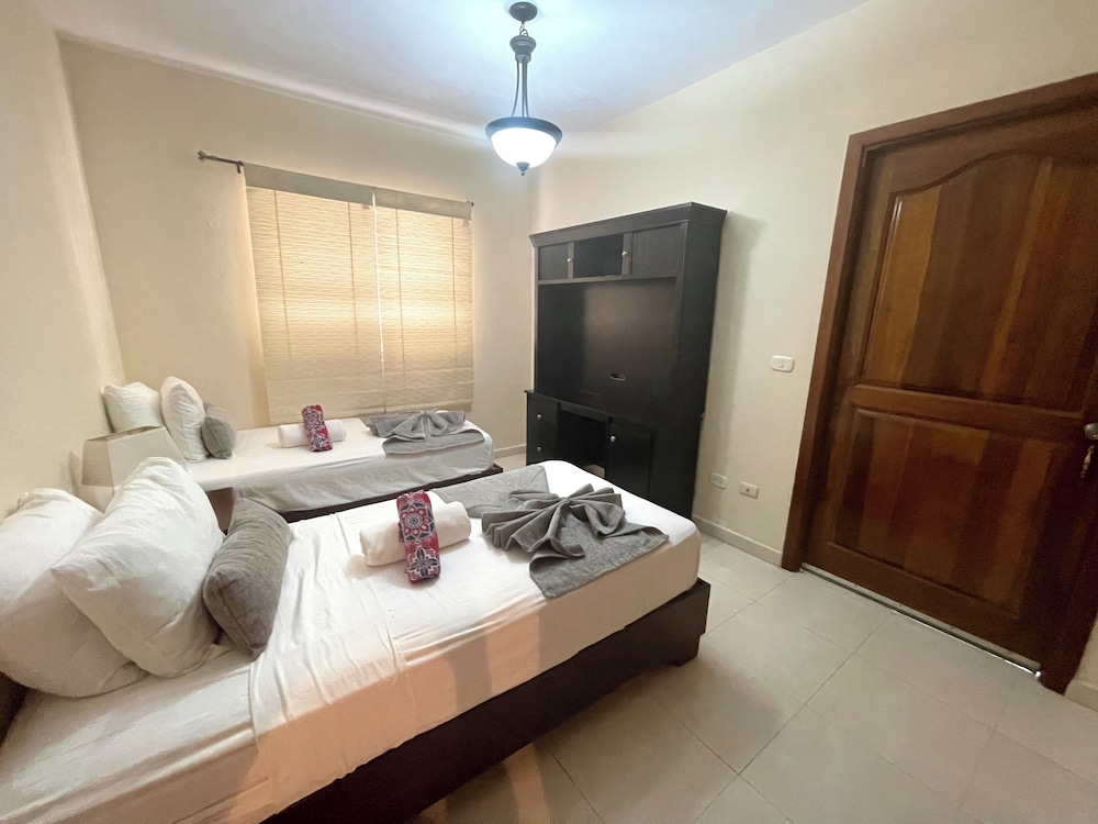 Superior Apartment, 2 Bedrooms, Pool View, Beachside
