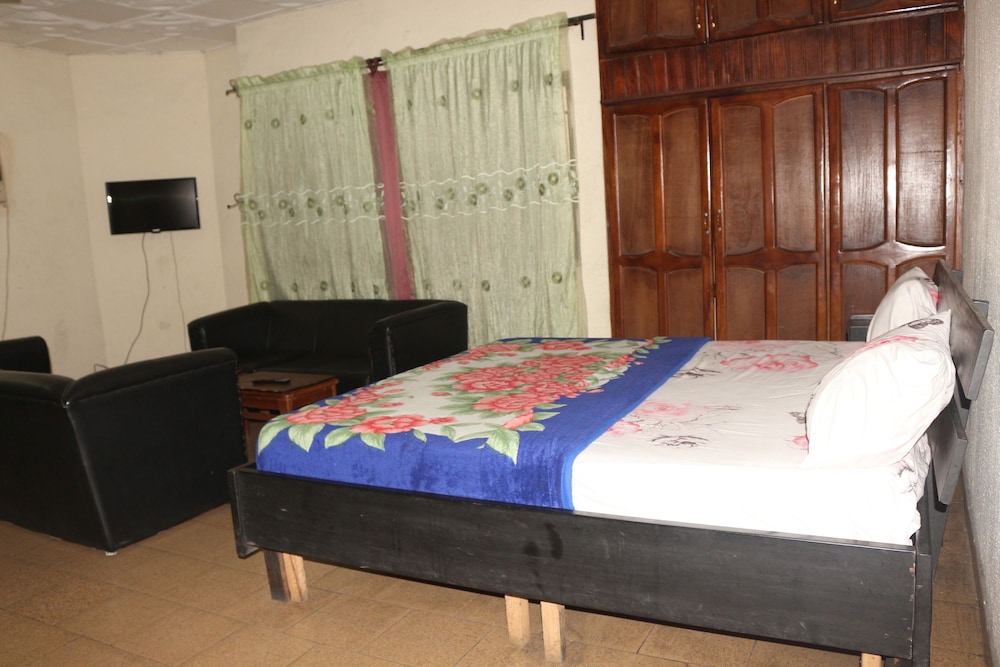 Standard Room photo 3