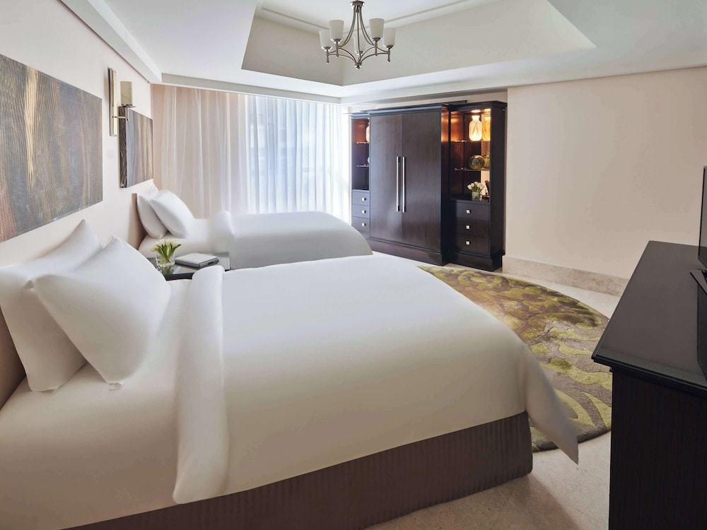Signature Suite, 2 Bedrooms (Kaaba) - Photo 2