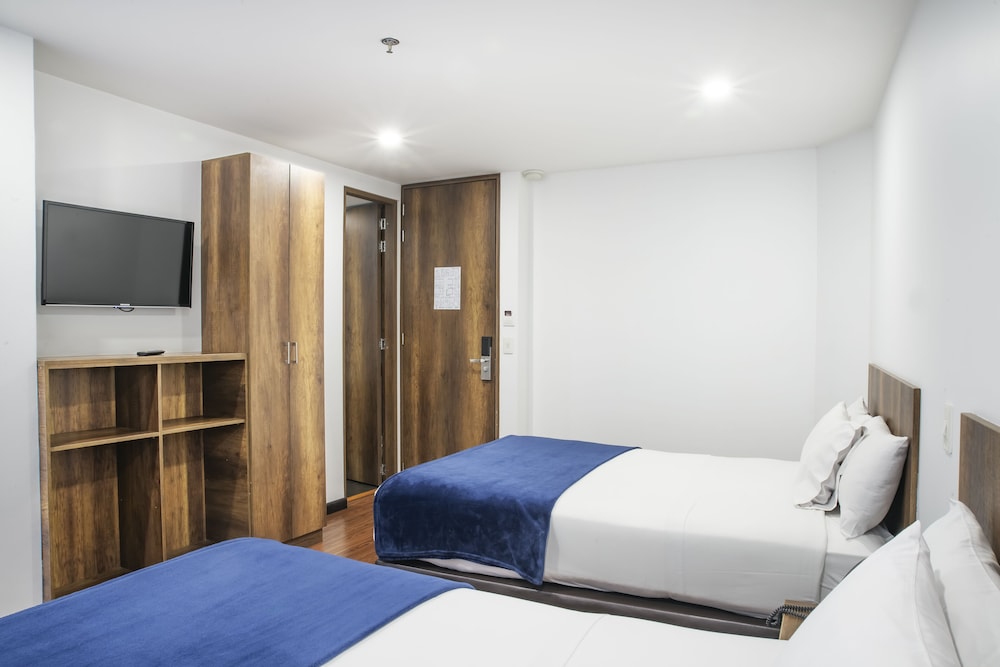 Standard Twin Room photo 2