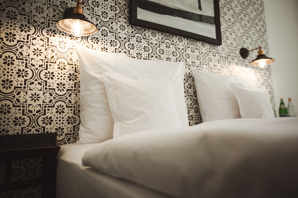 Junior Double or Twin Room photo 3