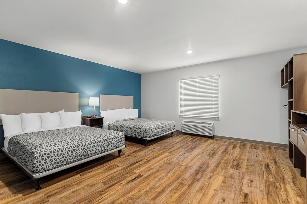 Suite, 2 Queen Beds, Accessible, Non Smoking photo 2