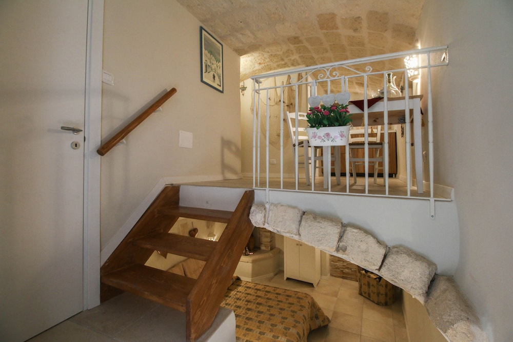 Romantic Duplex (Vico Amalfitana 47) photo 3