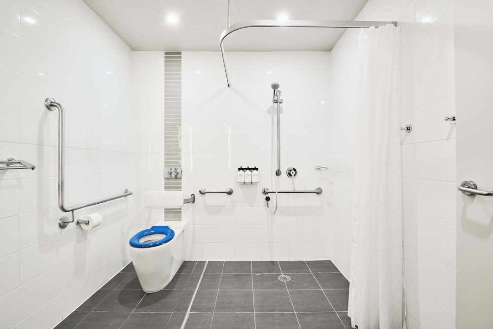 King Studio Kitchenette