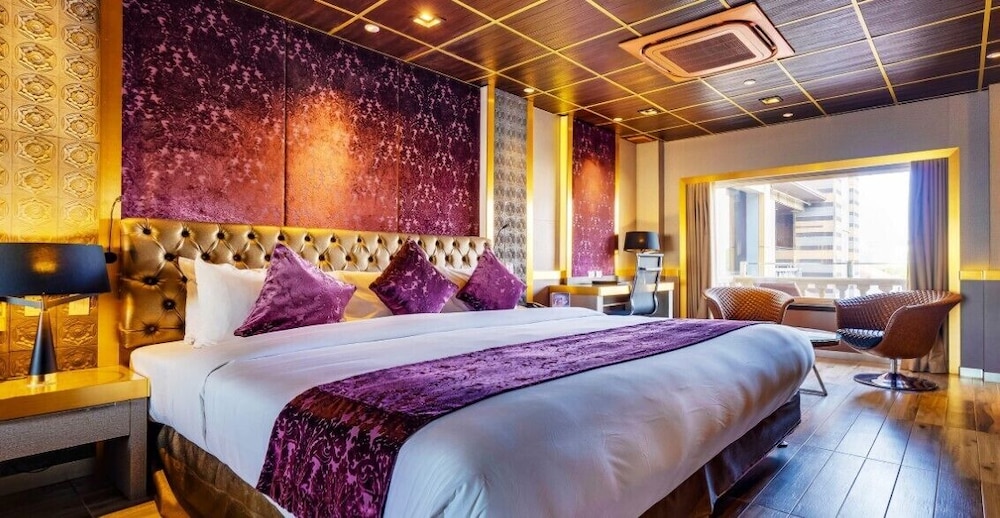 Deluxe Penthouse - Photo 1