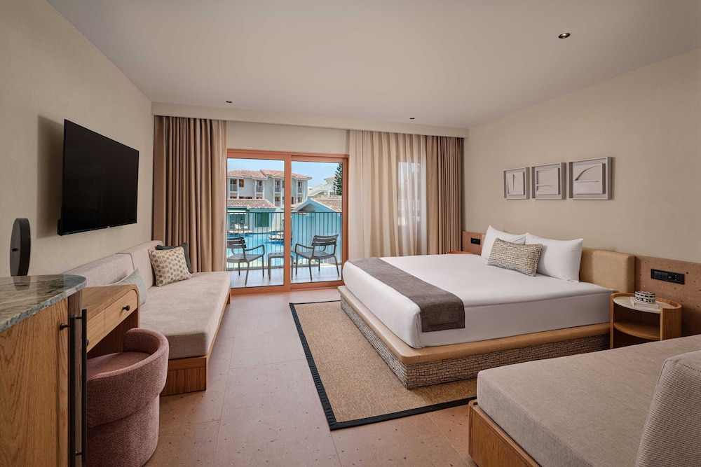 Standard Room, Balcony, Resort View photo 2